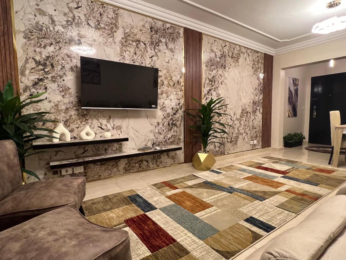 Luxurious Vip Apartment In Madinaty Furnished With High End Hotel Furniture Exterior foto